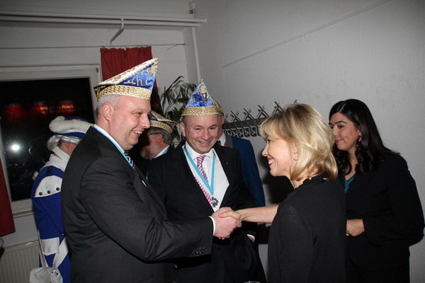 Blau-Weiss   004.jpg